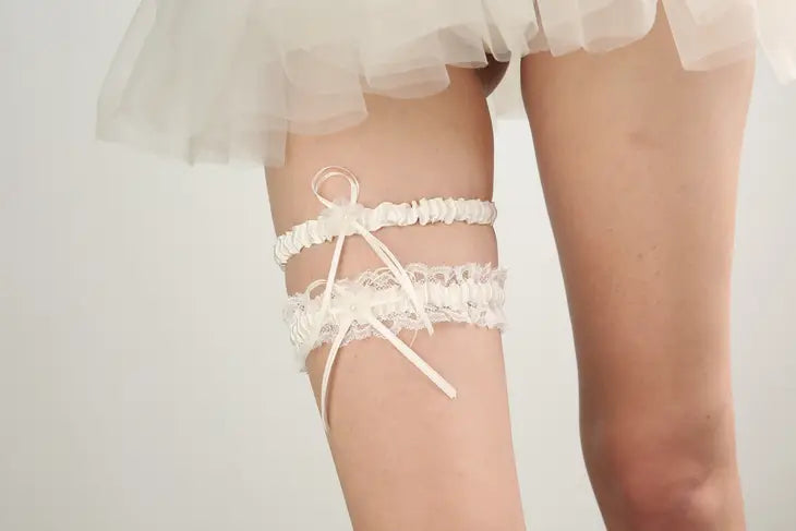 Handmade Lace Garter Belt for Wedding, Bride Toss