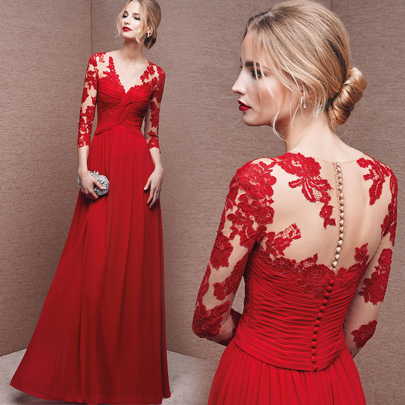 Elegant Long Evening Dress with Ruching and Lace Top